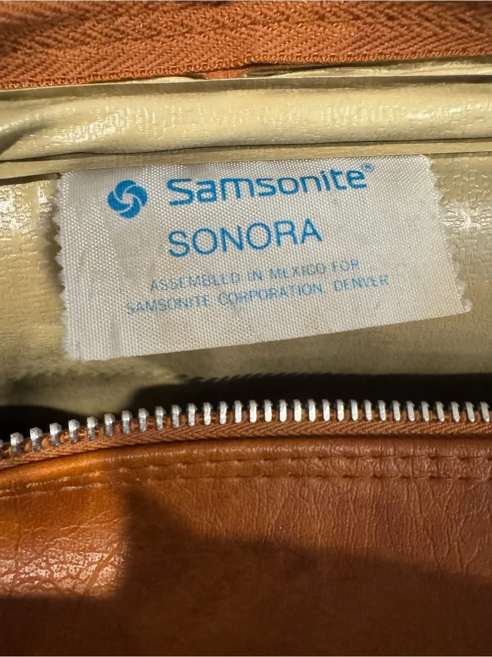 Vintage 1970s Samsonite Cognac Faux Leather Travel Messenger / Flight Bag